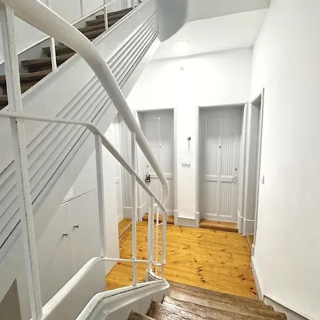 Minimalist With Mezzanine Apartment