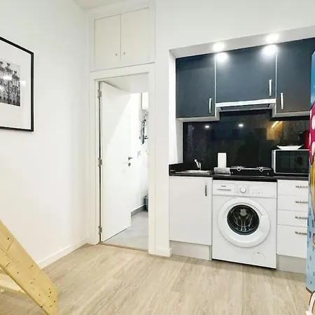 Minimalist With Mezzanine Lejlighed *